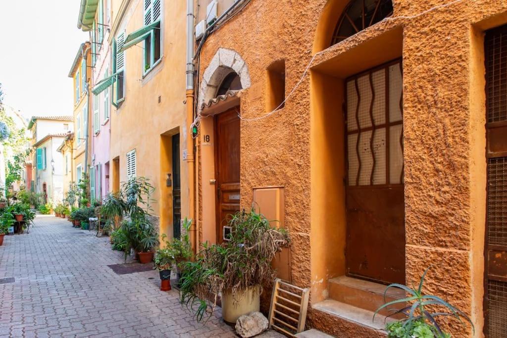 #40 Bright Sea View Suite For 6 2Mins Walk Port & Sea Villefranche-sur-Mer Exteriör bild