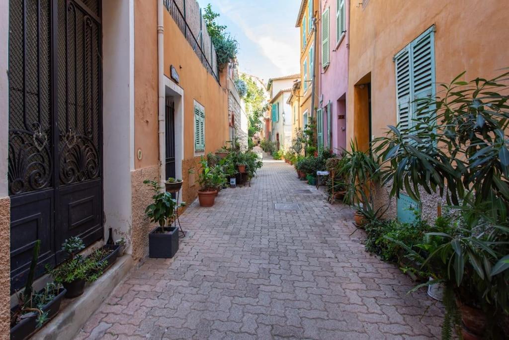 #40 Bright Sea View Suite For 6 2Mins Walk Port & Sea Villefranche-sur-Mer Exteriör bild